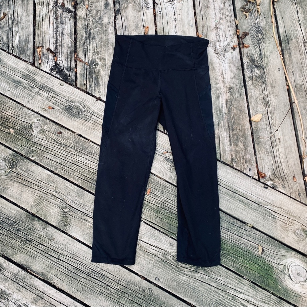 Old Navy Active Capris - Picture 2 of 4